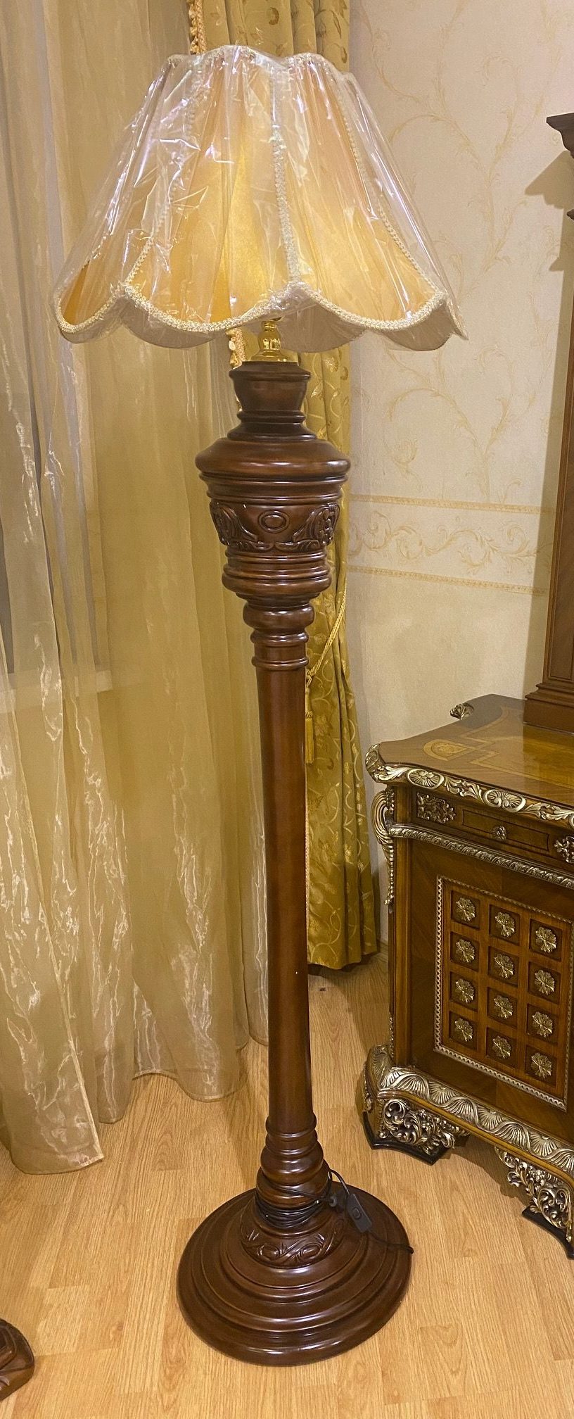 Торшер  мод.208